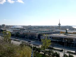 Πακέτο 2,2 δισ. στη ΔΕΘ, συντελεστής 22% αμετάβλητος — η κριτική λογιστών και ΓΣΕΒΕΕ