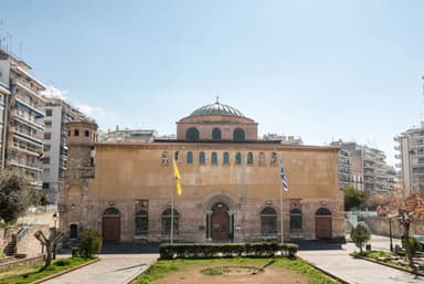 Ένοχος για ηθική αυτουργία σε εκβίαση μάνατζερ ποδοσφαιριστών — εκκρεμεί η επιμέτρηση της ποινής, αθώος ο αδελφός του