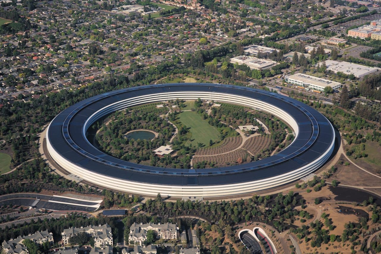 Apple Inc. — φωτογραφία αρχείου · Daniel L. Lu (user:dllu) / CC BY-SA 4.0, μέσω Wikimedia Commons