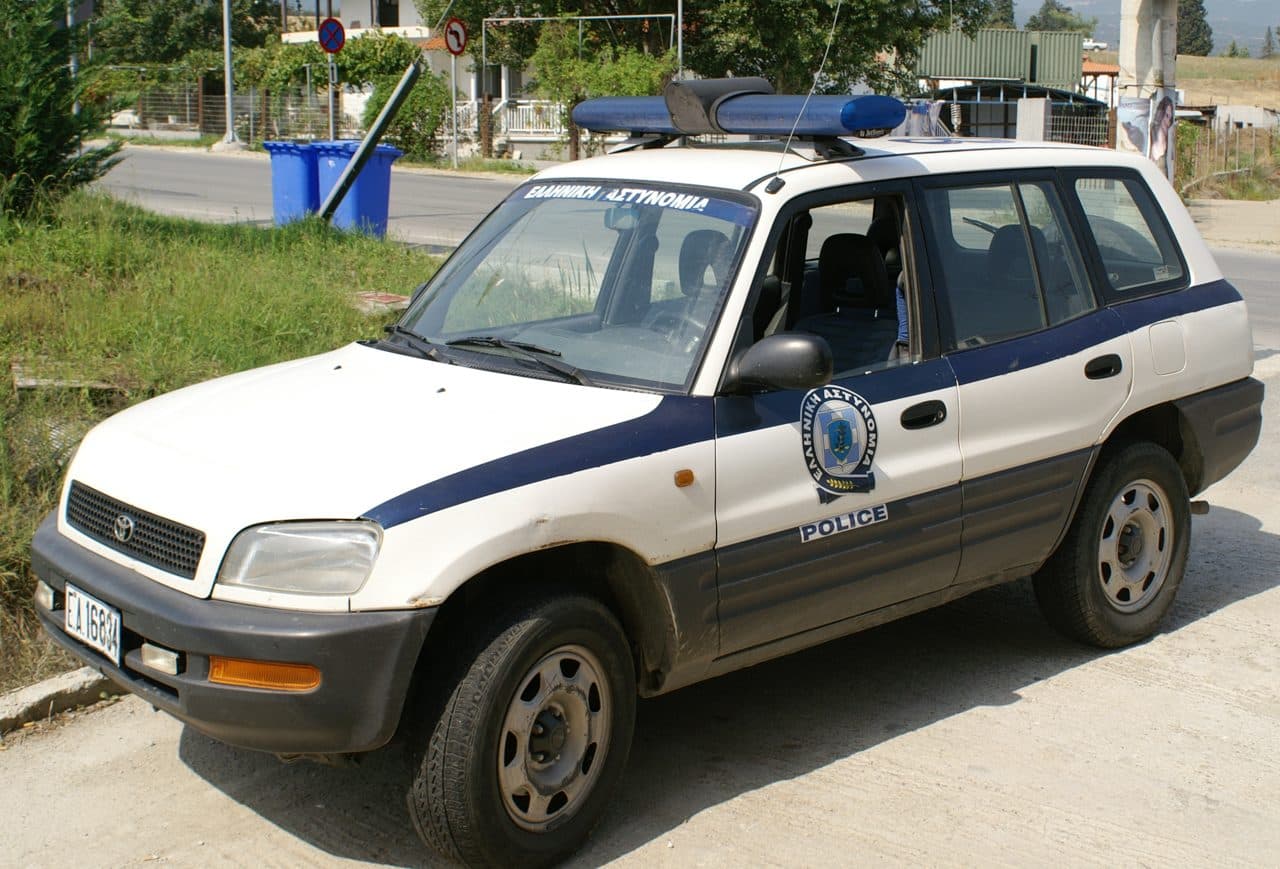 Η ΕΛ.ΑΣ. προειδοποιεί για τηλεφωνικές απάτες σε βάρος ηλικιωμένων. — φωτογραφία αρχείου · Dickelbers / CC BY-SA 3.0, μέσω Wikimedia Commons