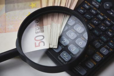 Σε «φύλλο και φτερό» όλες οι πολεοδομίες: η Αρχή κατά του ξεπλύματος ανοίγει λογαριασμούς και περιουσίες στελεχών