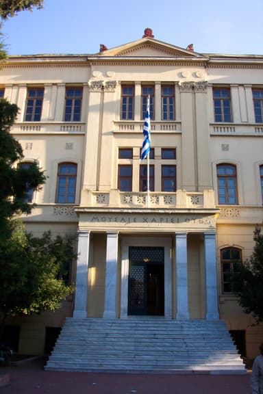«SOS» από τους εργαζόμενους στην έρευνα: πανελλαδική απεργία ενάντια στη χρόνια υποχρηματοδότηση